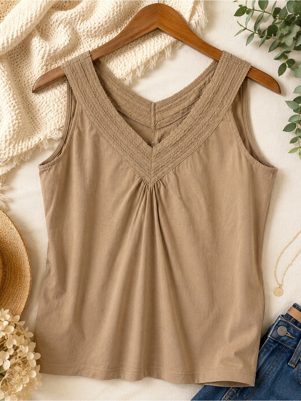 Talbots Beige Lace Trim V Neck Sleeveless 100% Cotton Tank Top L Petites